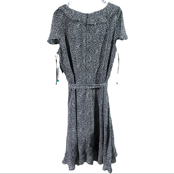 NWT Danny & Nicole Black & White Print Mini Dress Tie Waist - Picture 3 of 5